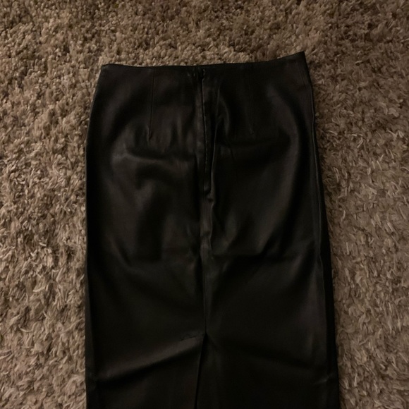Saks 5th Avenue Leather Skirt Size XS - Picture 3 of 5